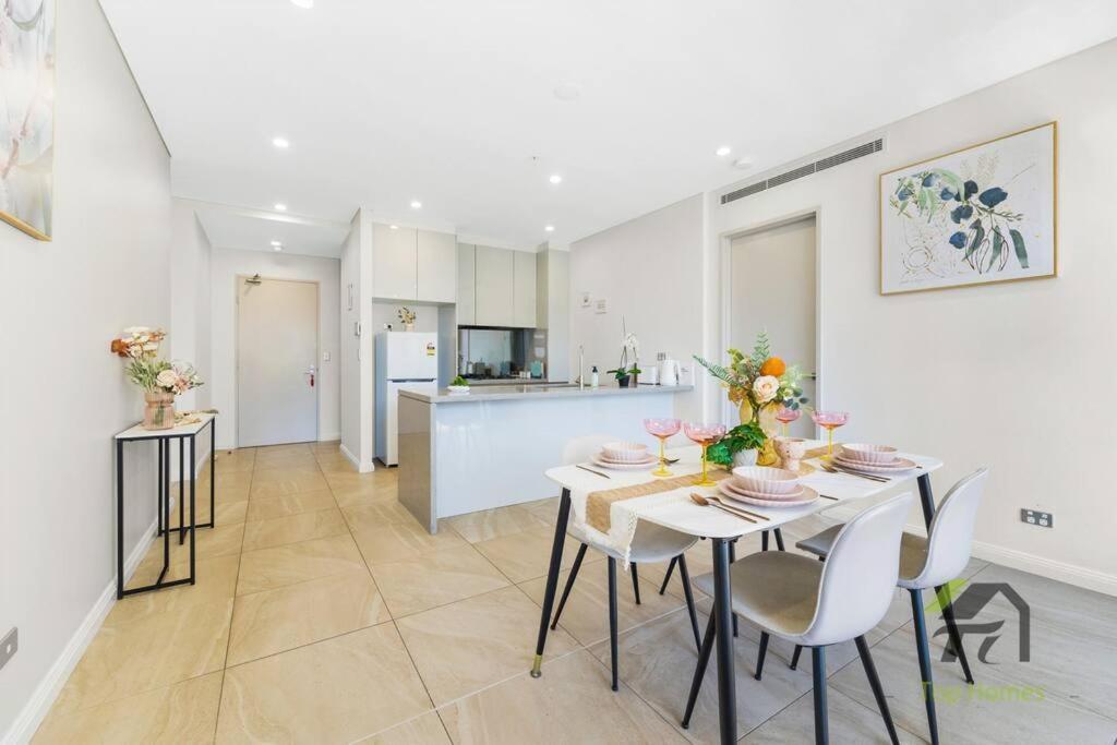 Apartment Sunshine 2 Bed In Olympic Park